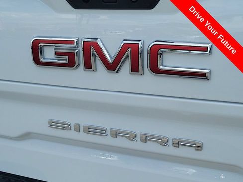 Used 2026 GMC Sierra 1500 SLT RWD image 29