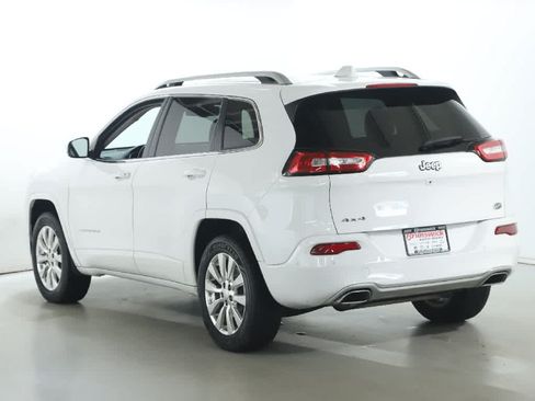 Used 2018 Jeep Cherokee Overland w/ Technology Group AWD/4WD image 43