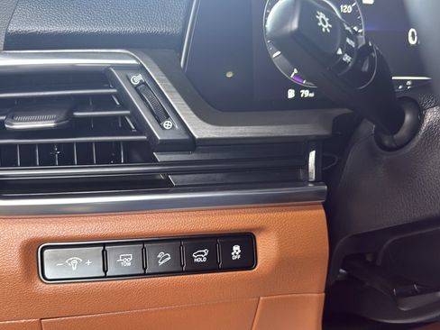 Used 2024 Kia Telluride SX Prestige X-Pro AWD/4WD image 17