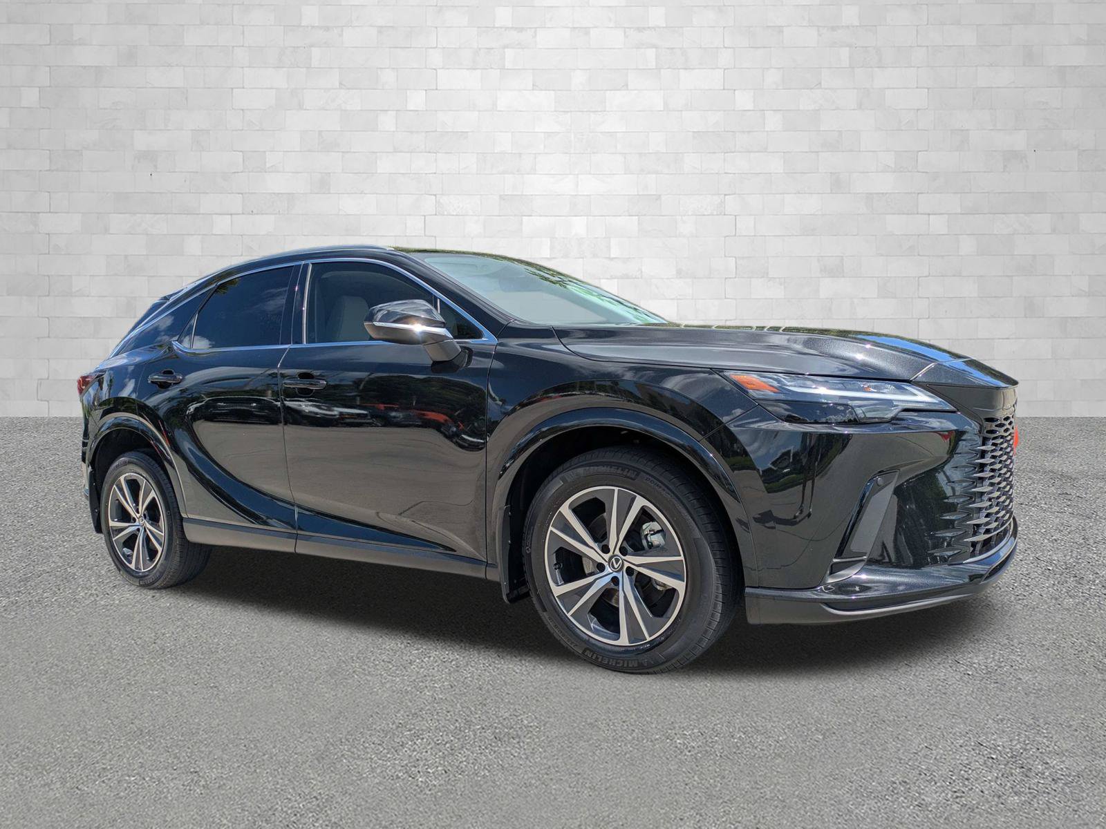 Used 2023 Lexus RX 350 Premium w/ Cold Area Package FWD image 2