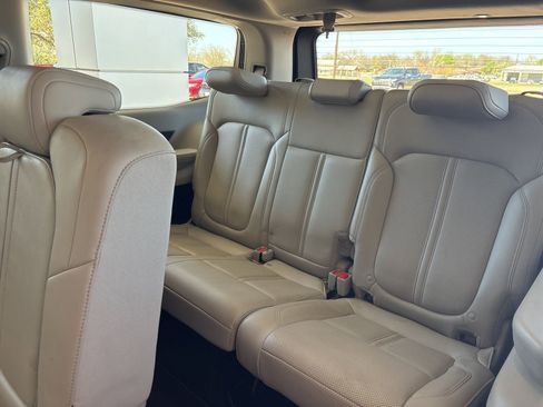 Used 2022 Jeep Wagoneer Series II w/ Premium Group I image 19