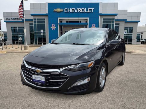 Used 2023 Chevrolet Malibu LT image 1