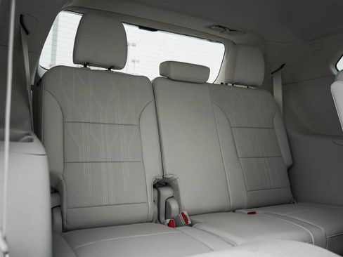 New 2026 Buick Enclave Avenir w/ Super Cruise Package image 13