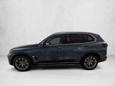 New 2026 BMW X5 xDrive50e w/ Executive Package image 9