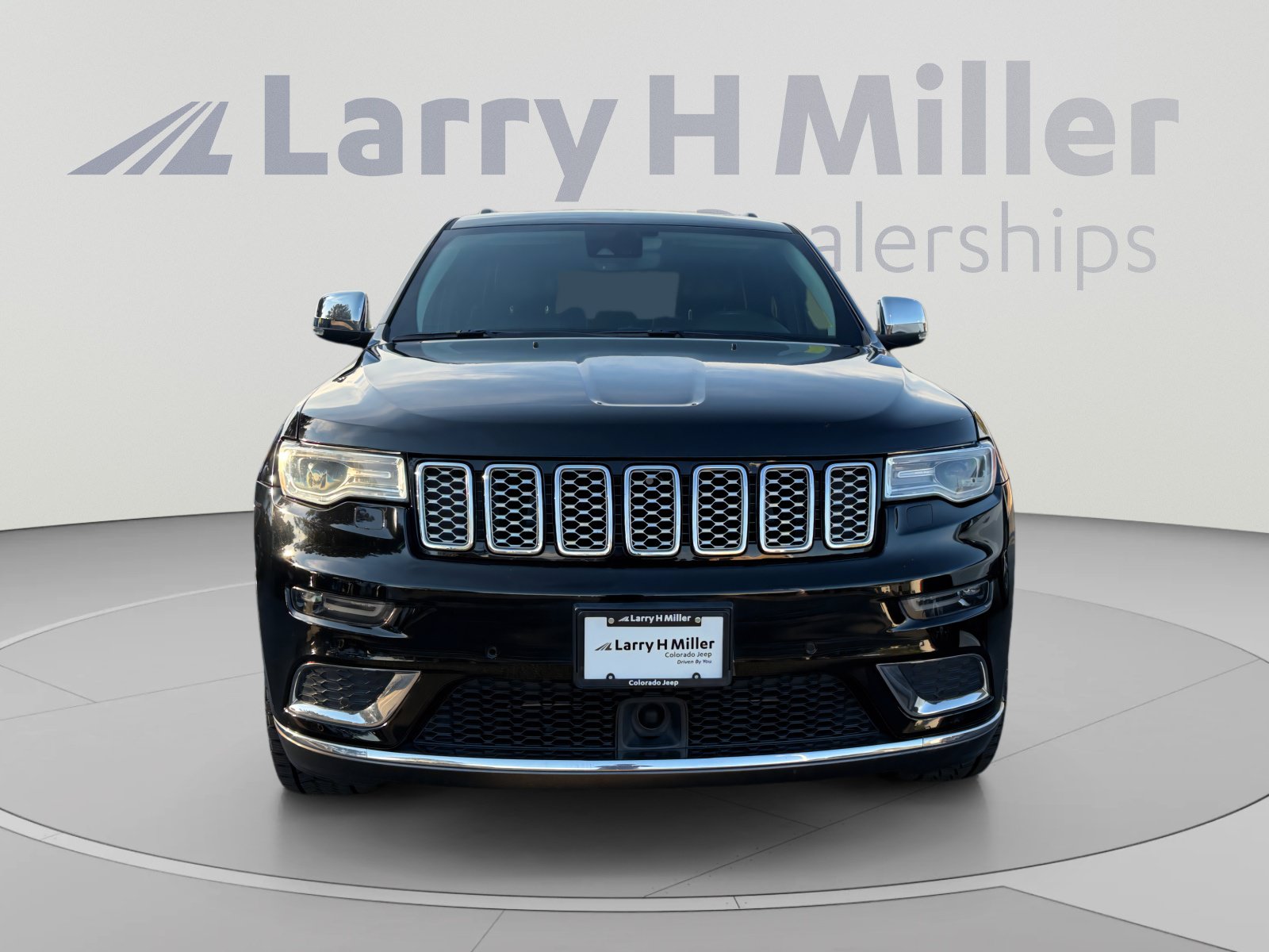 Used 2019 Jeep Grand Cherokee Summit AWD/4WD image 8