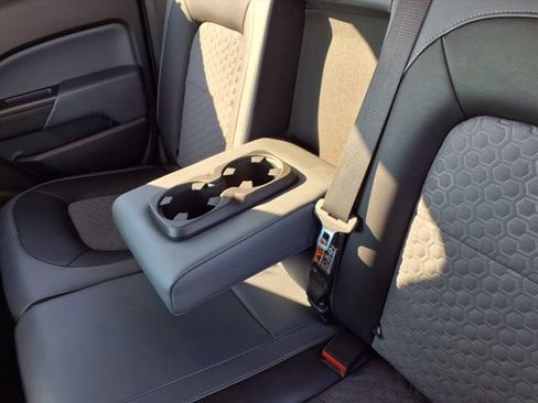 Used 2018 Chevrolet Colorado Z71 image 73