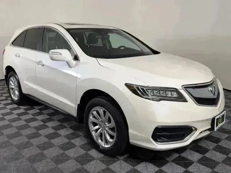 Used 2017 Acura RDX w/ Technology Package AWD/4WD image 6