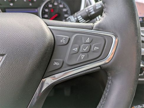 Used 2020 Chevrolet Equinox Premier image 30