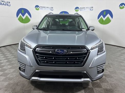 Used 2022 Subaru Forester Touring AWD/4WD image 3