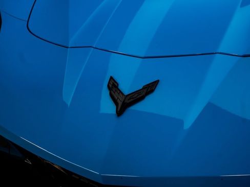 Used 2022 Chevrolet Corvette Stingray Premium Cpe w/ Battery Protection Package RWD image 6