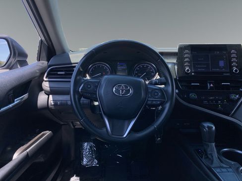 Used 2023 Toyota Camry SE FWD image 12