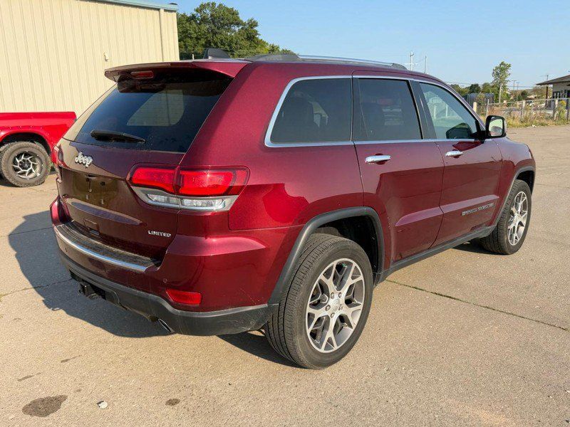 Used 2022 Jeep Grand Cherokee Limited w/ Trailer Tow Group IV AWD/4WD image 3