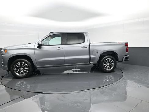 Used 2024 Chevrolet Silverado 1500 LT AWD/4WD image 5