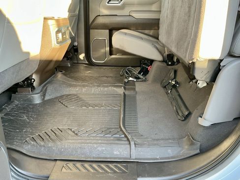 Used 2022 Chevrolet Silverado 1500 LTZ w/ LTZ Premium Package image 27