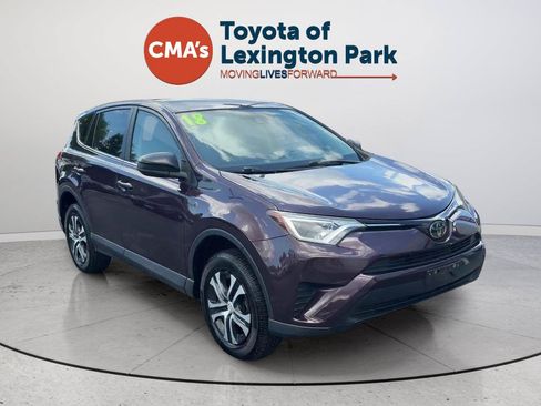 Used 2018 Toyota RAV4 LE w/ All Weather Liner Package AWD/4WD image 7