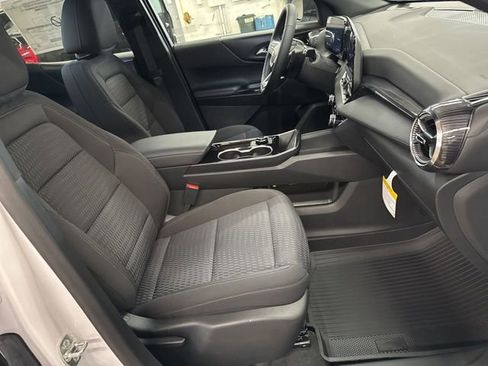 New 2026 Chevrolet Equinox LT AWD/4WD image 27