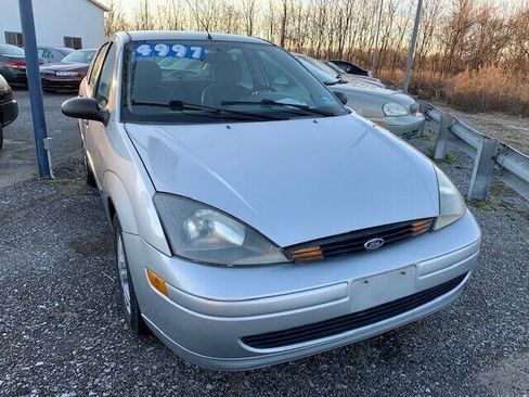 Used 2003 Ford Focus SE FWD image 8
