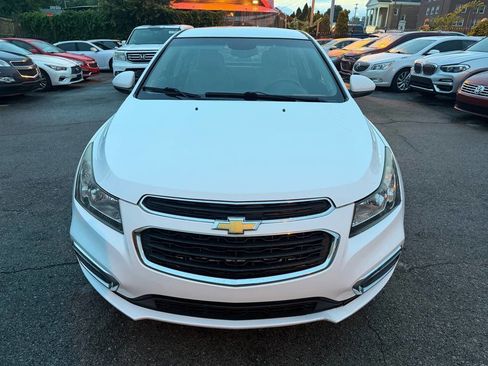 Used 2015 Chevrolet Cruze LT FWD image 3