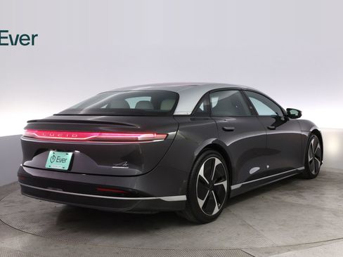 Used 2023 Lucid Air Touring image 3