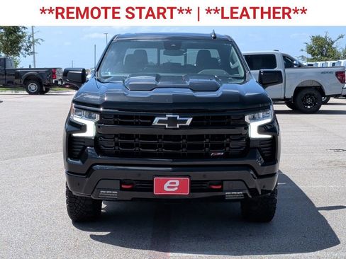 Used 2024 Chevrolet Silverado 1500 LT Trail Boss w/ Convenience Package II AWD/4WD image 2
