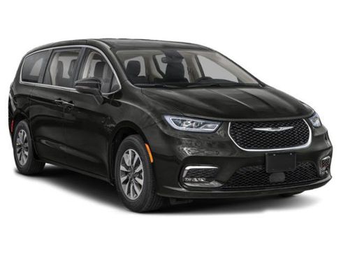Used 2024 Chrysler Pacifica Limited FWD image 9
