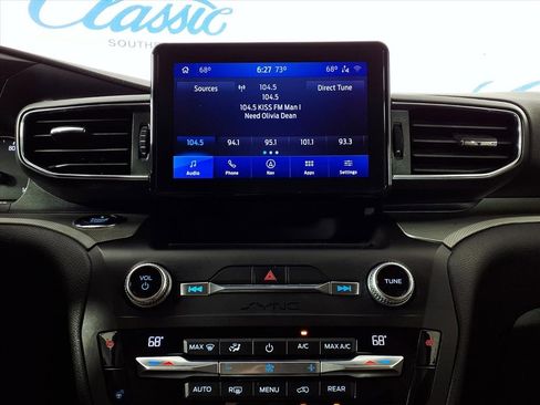 Used 2020 Ford Explorer XLT w/ Equipment Group 202A image 23