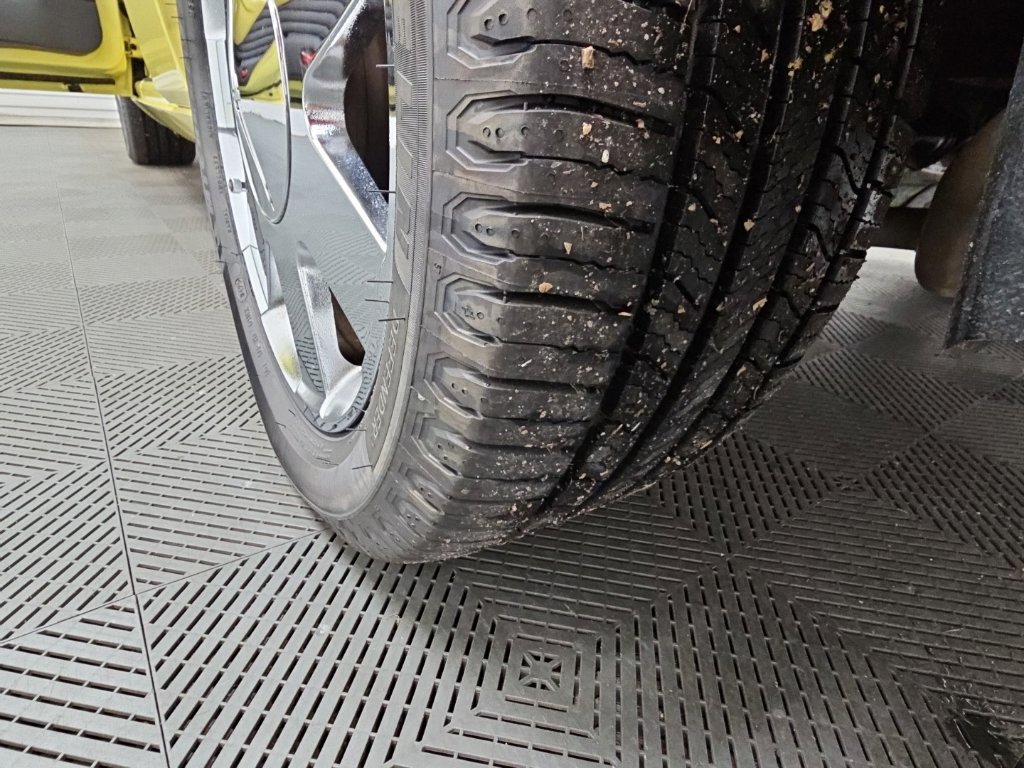 Used 2002 Ford Thunderbird RWD image 30