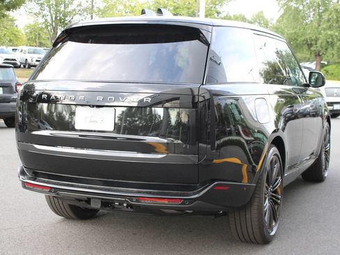 New 2026 Land Rover Range Rover SE AWD/4WD image 3