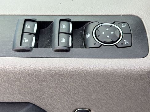 Used 2018 Ford F150 XL w/ Equipment Group 101A Mid image 12