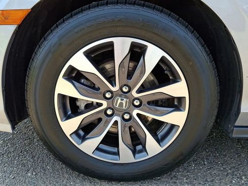 Used 2024 Honda Odyssey EX-L image 8