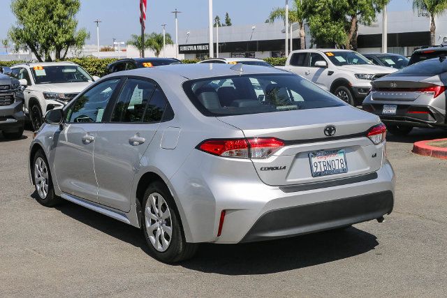 Used 2025 Toyota Corolla LE FWD image 8