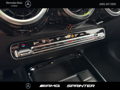 Certified 2025 Mercedes-Benz GLB 250 image 29