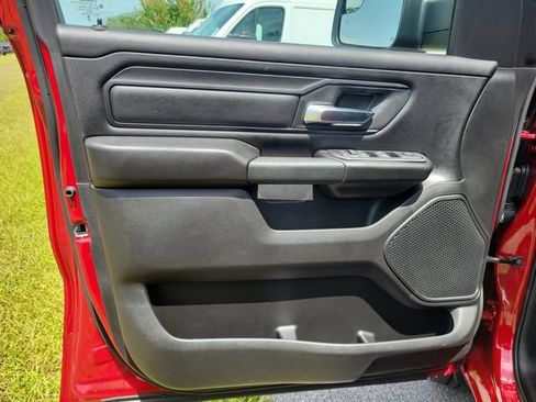 New 2026 RAM 1500 Express AWD/4WD image 14