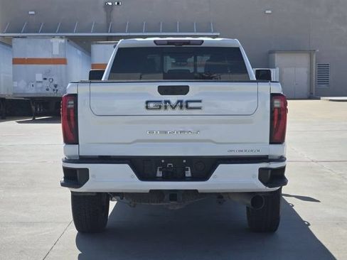 Used 2024 GMC Sierra 2500 Denali Ultimate w/ Max Trailering Package AWD/4WD image 6