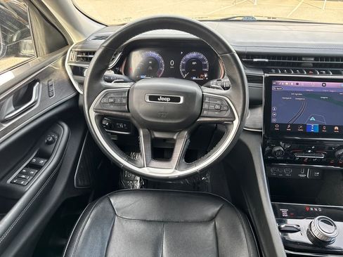 Used 2022 Jeep Grand Cherokee L Limited w/ Trailer Tow Group (B) image 13