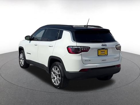 Used 2025 Jeep Compass Limited image 11