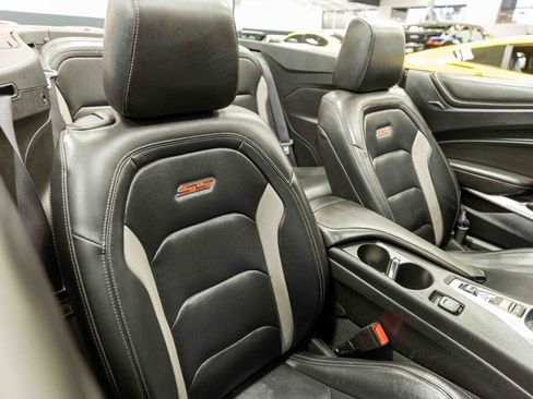 Used 2020 Chevrolet Camaro SS image 14