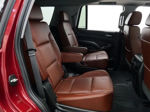 Used 2020 Chevrolet Tahoe Premier w/ Premier Plus Edition AWD/4WD image 18