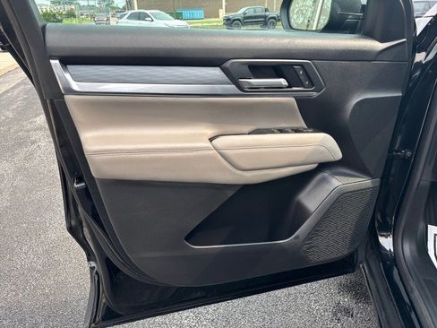 Used 2025 GMC Terrain Elevation AWD/4WD image 14