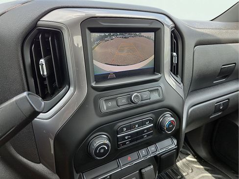 Used 2021 Chevrolet Silverado 1500 W/T RWD image 15