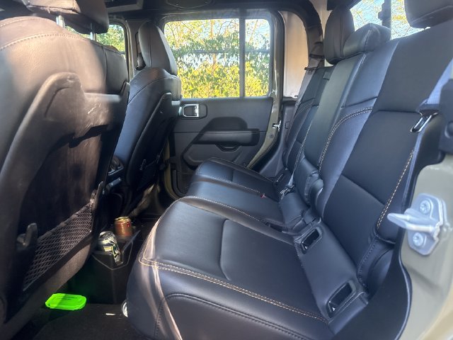 Used 2025 Jeep Gladiator Sport AWD/4WD image 19