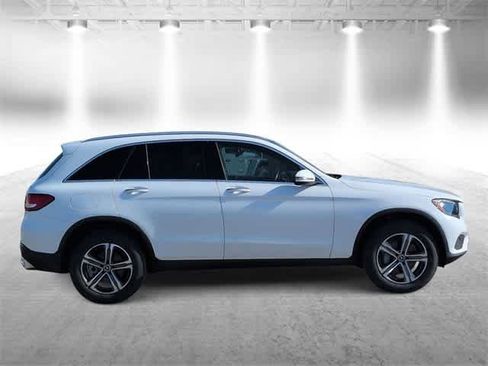 Used 2018 Mercedes-Benz GLC 300 4MATIC image 9
