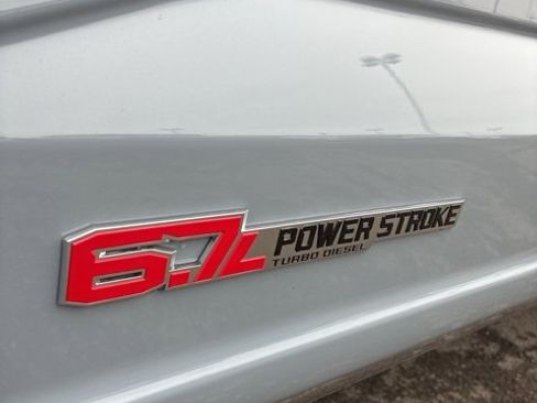 Used 2026 Ford F450 Platinum w/ FX4 Off-Road Package image 30