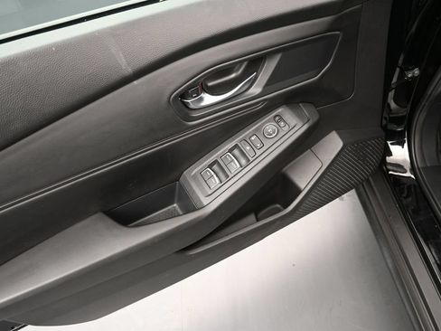 Used 2023 Honda Accord EX image 19