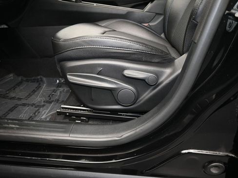 Used 2024 Jeep Compass Latitude image 16