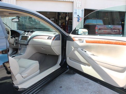 Used 2008 Toyota Solara SLE image 22