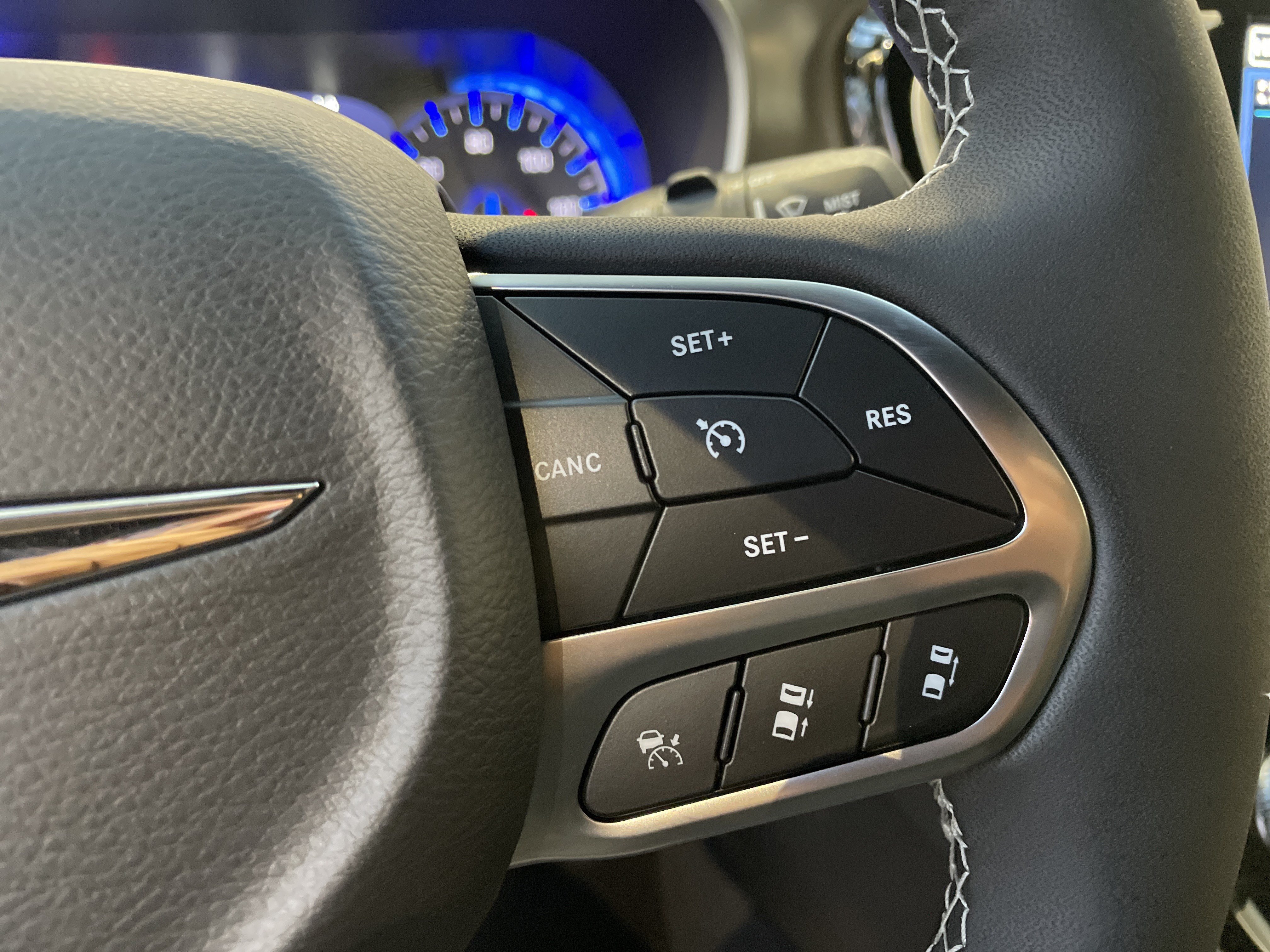 Used 2026 Chrysler Pacifica Select FWD image 20