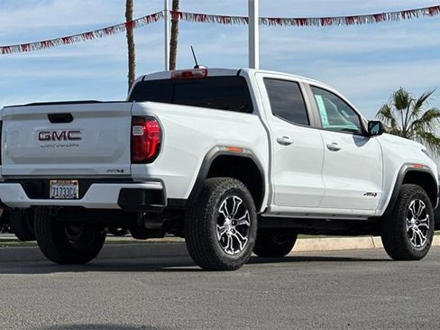 Used 2025 GMC Canyon AT4 image 6