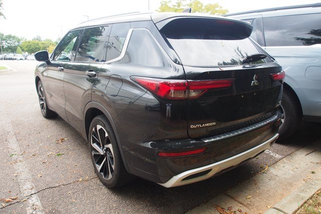 Used 2023 Mitsubishi Outlander SEL AWD/4WD image 5
