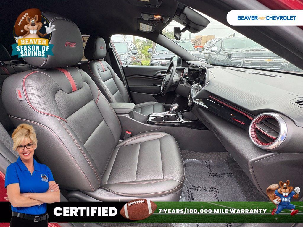 Used 2025 Chevrolet Trax RS w/ Driver Confidence Package FWD image 26